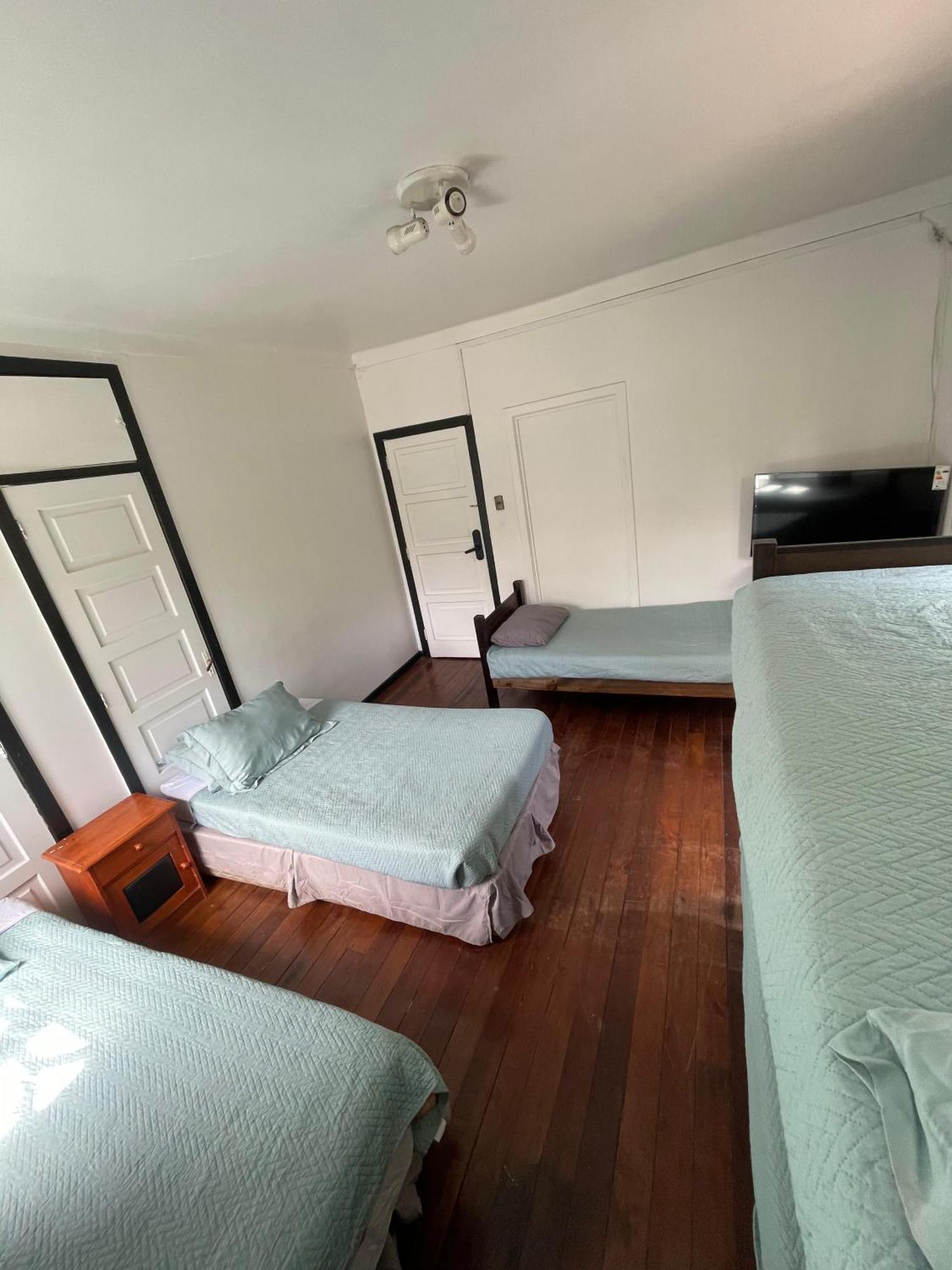 Hostal Valle Norte Vina del Mar Esterno foto